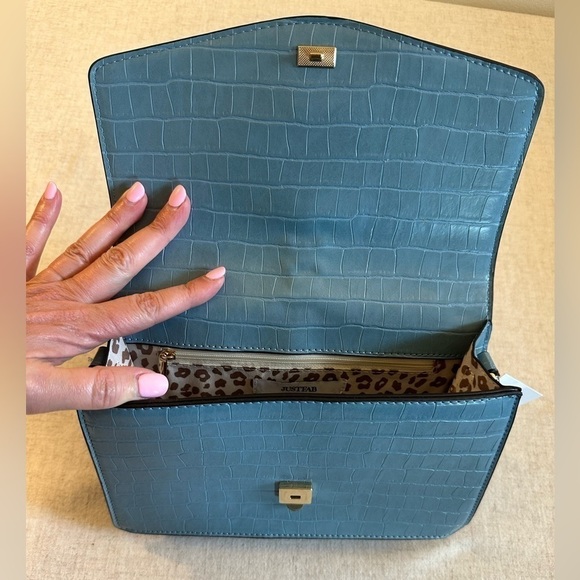 Just Fab Chain Me Down Crossbody - Picture 6 of 12